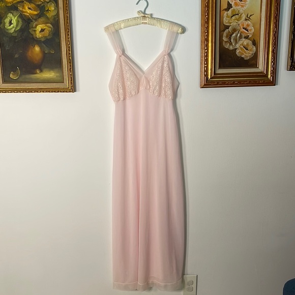 Vintage lingerie nighty - Picture 1 of 6